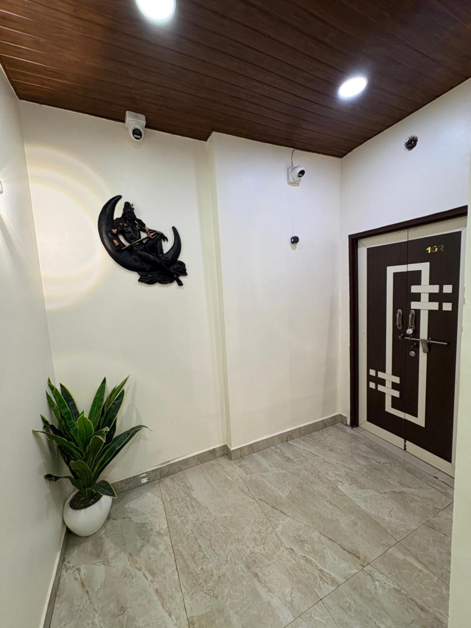 Hotel Anantshree Ujjain Exteriör bild